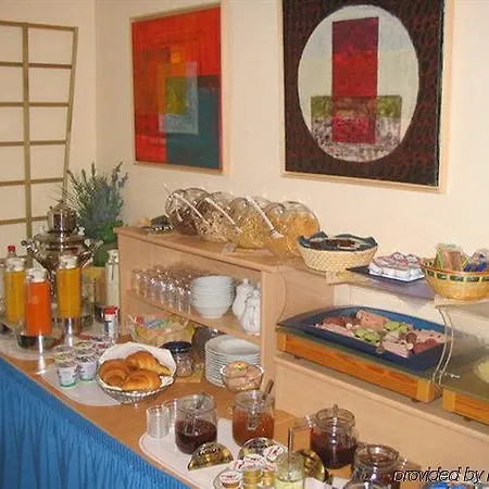 Akzent Torgauer Hof מלון 3*